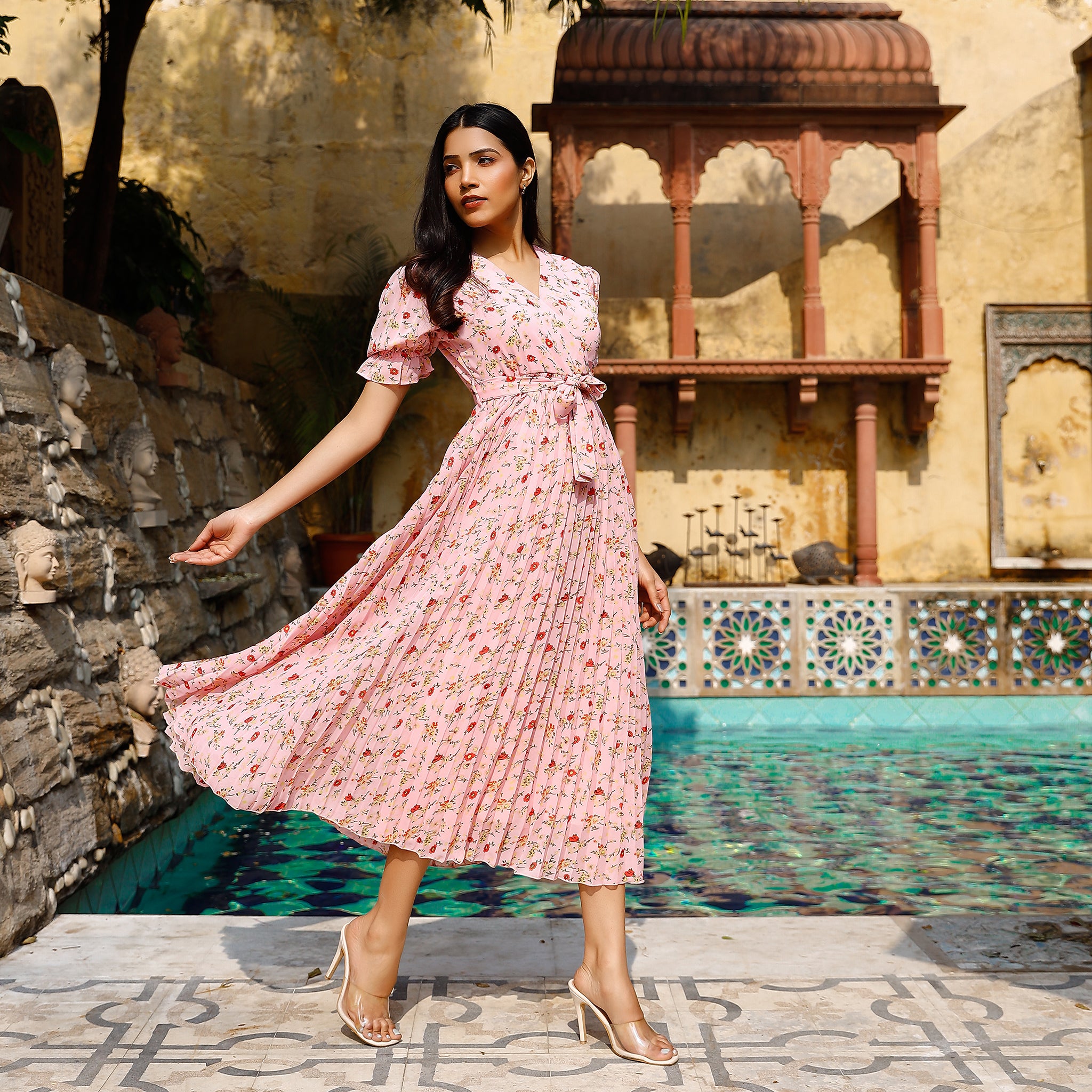 Pink floral pleated dress hotsell