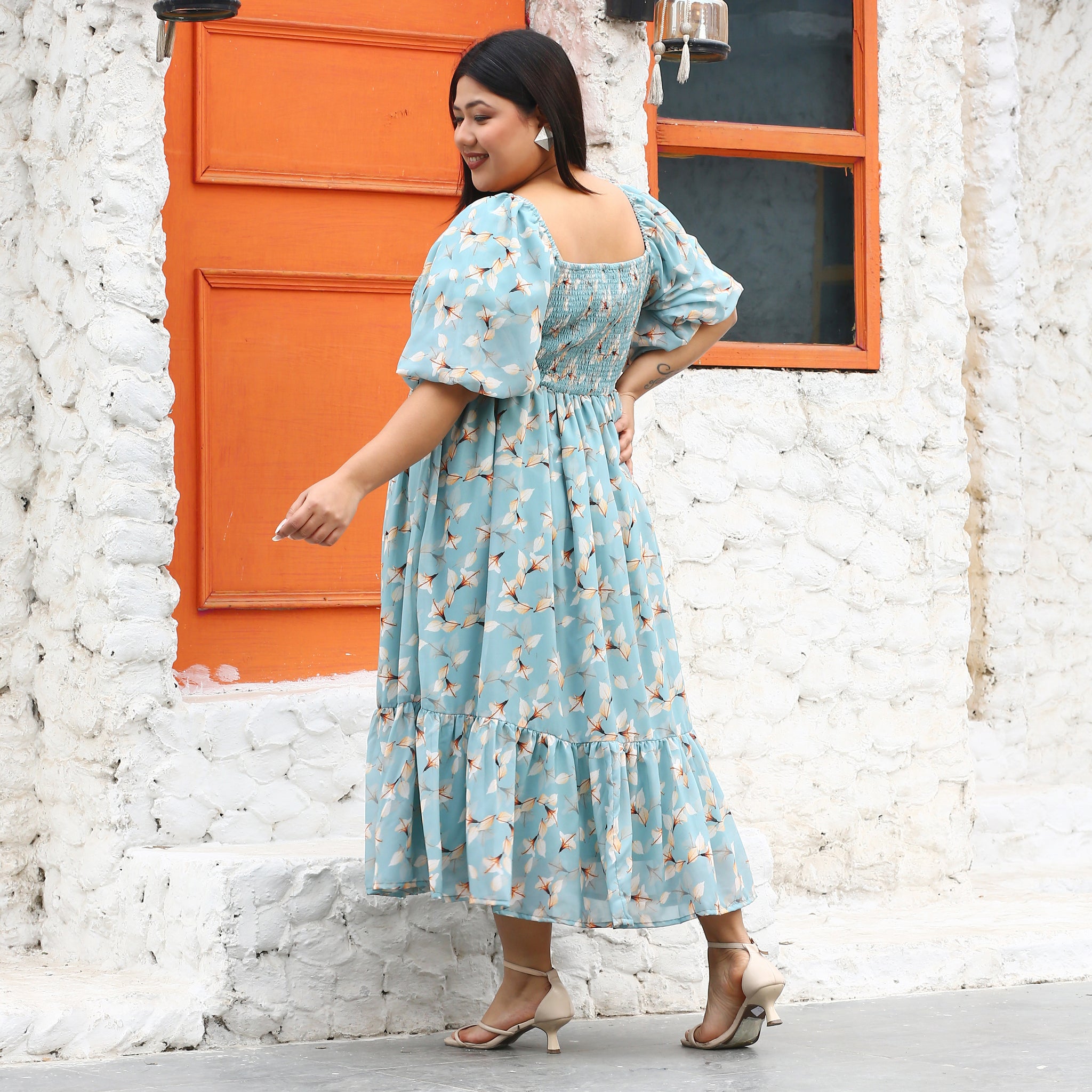 Pavlina Curve Smocked Floral Maxi Dress